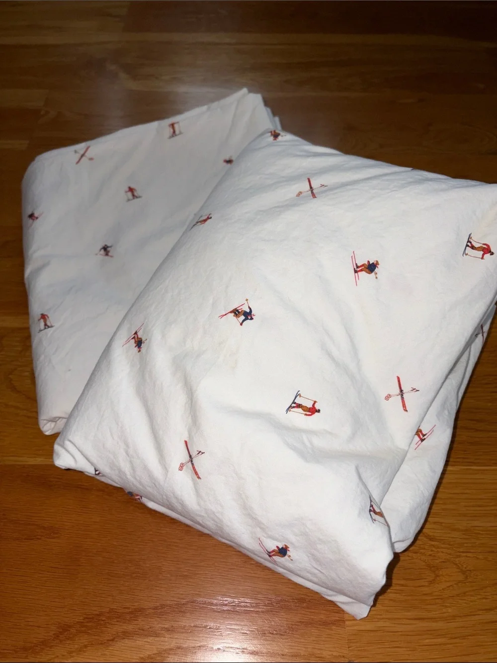 Lauren Ralph Lauren Full Size White Cotton Sheets with Red and Blue Ski Motif